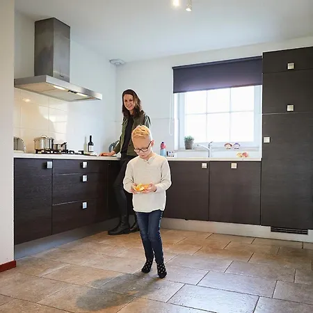 Villa Comfortable Child-friendly Villa, In Limburg